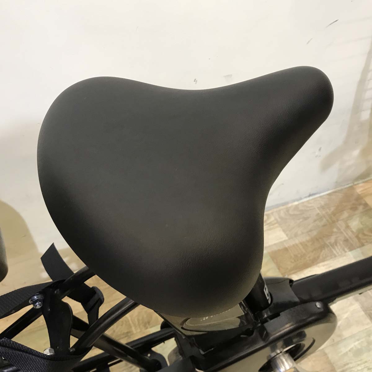 パナソニック ギュット ミニ DX ブラック 20インチ KW082【中古車】