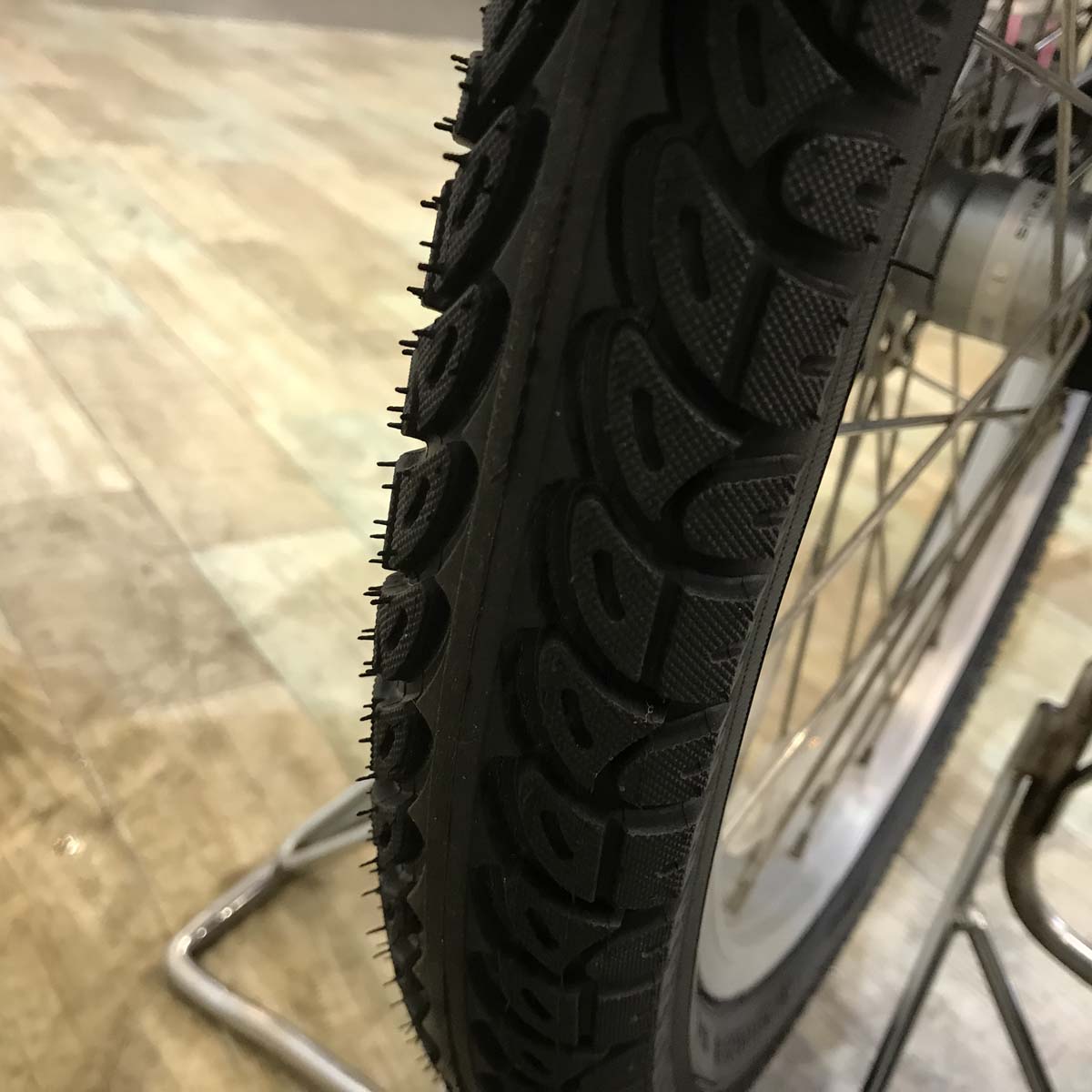 パナソニック ギュット ミニ DX ブラック 20インチ KW082【中古車】