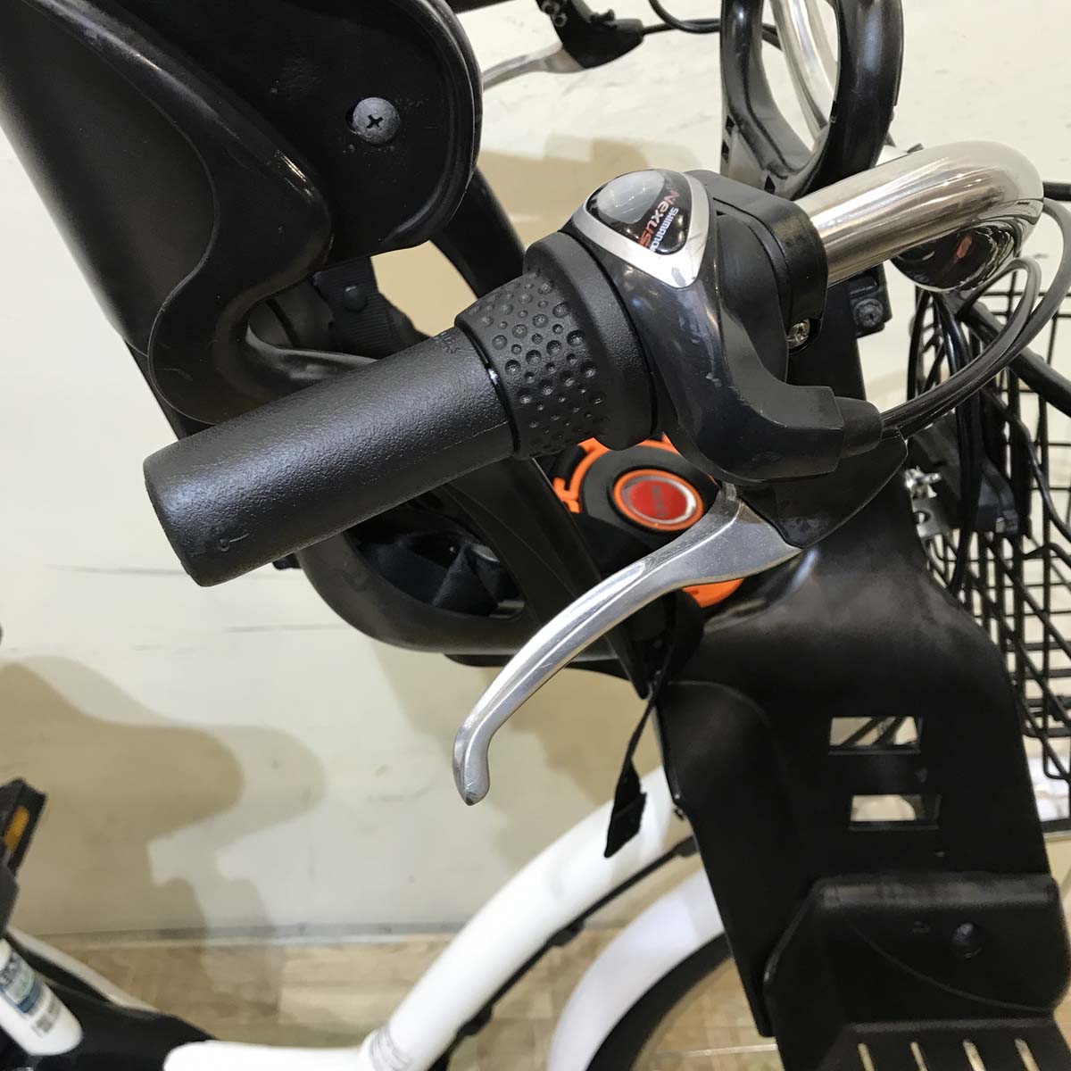 パナソニック ギュット プラス ホワイト 26インチ KW085 【中古車】