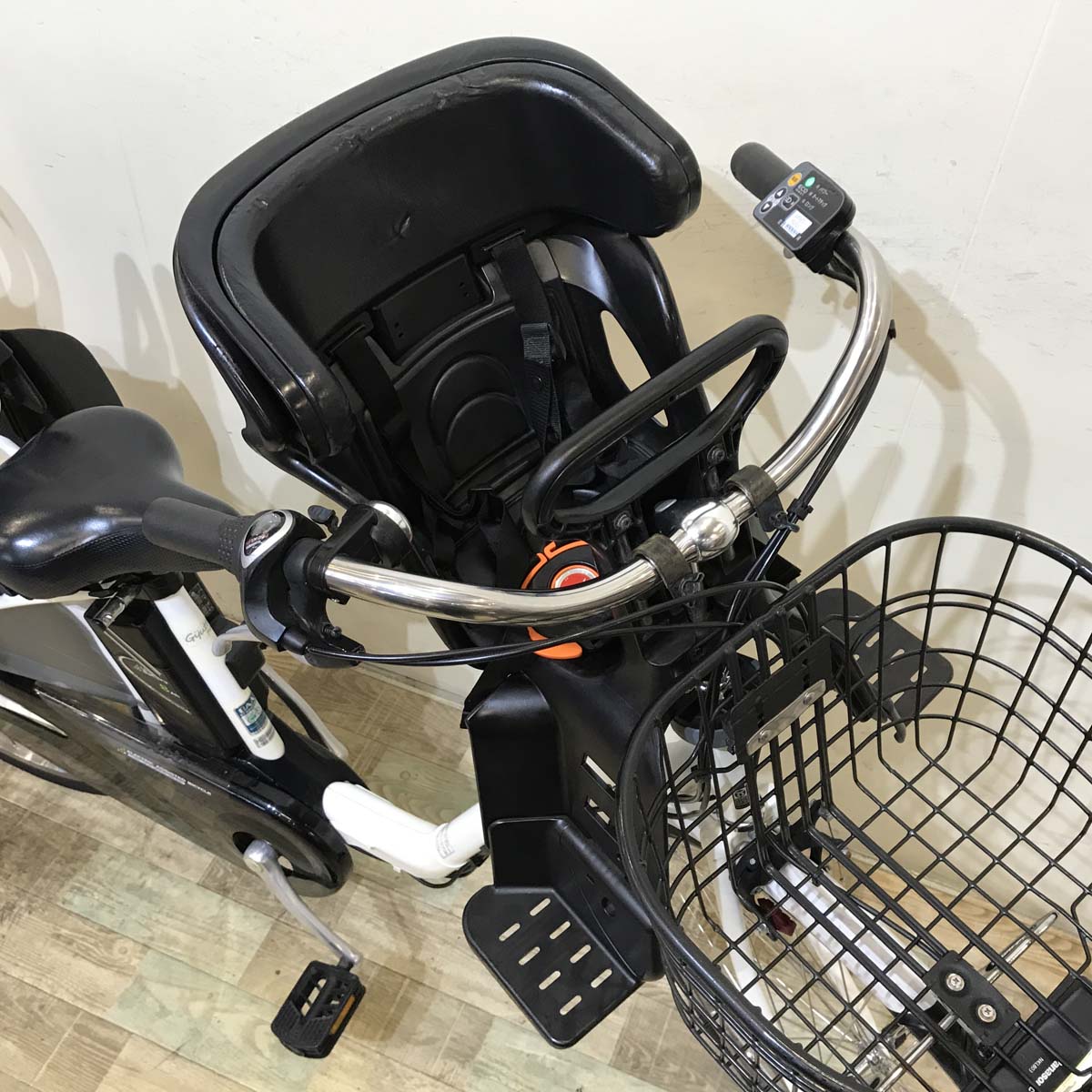 パナソニック ギュット プラス ホワイト 26インチ KW085 【中古車】