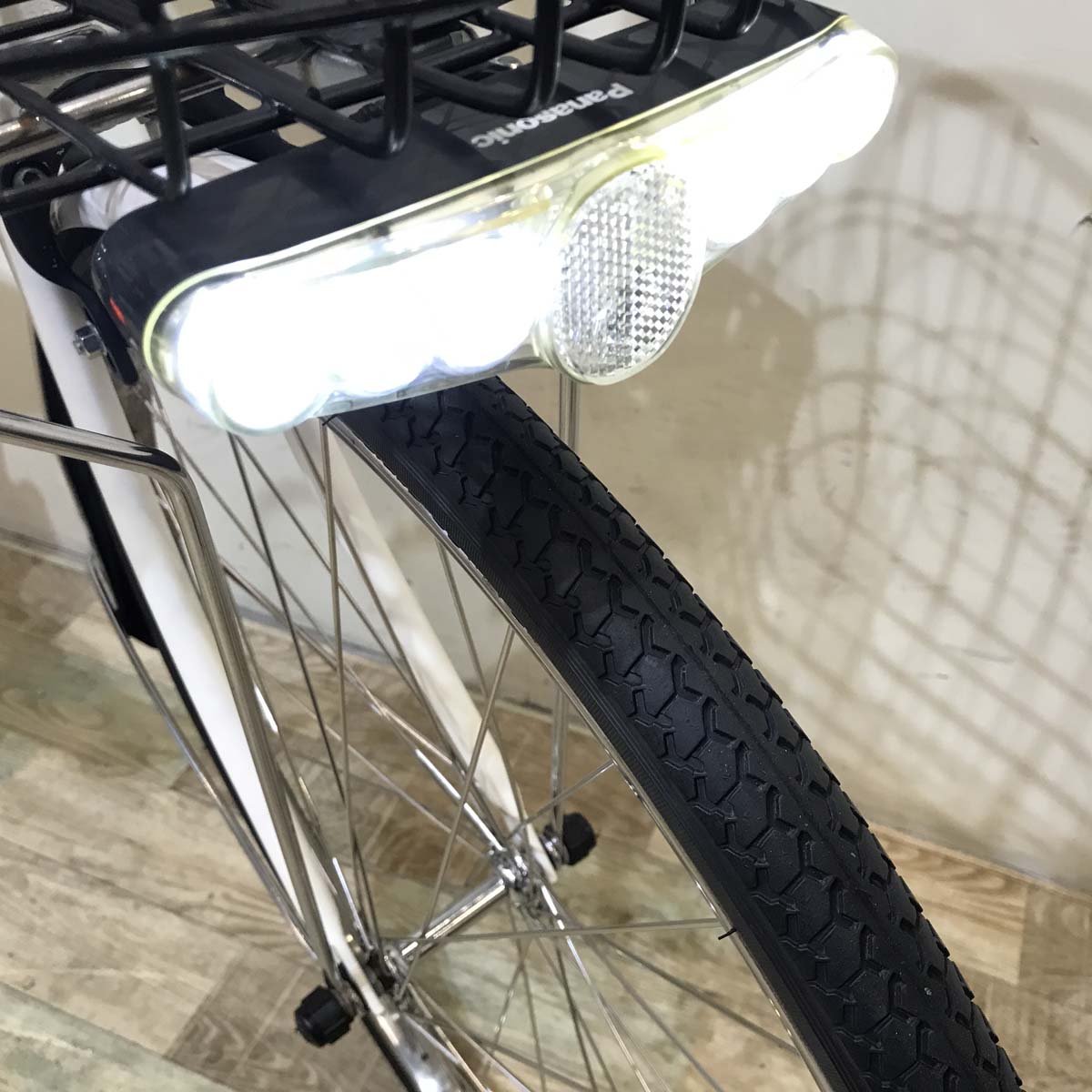 パナソニック ギュット プラス ホワイト 26インチ KW085 【中古車】