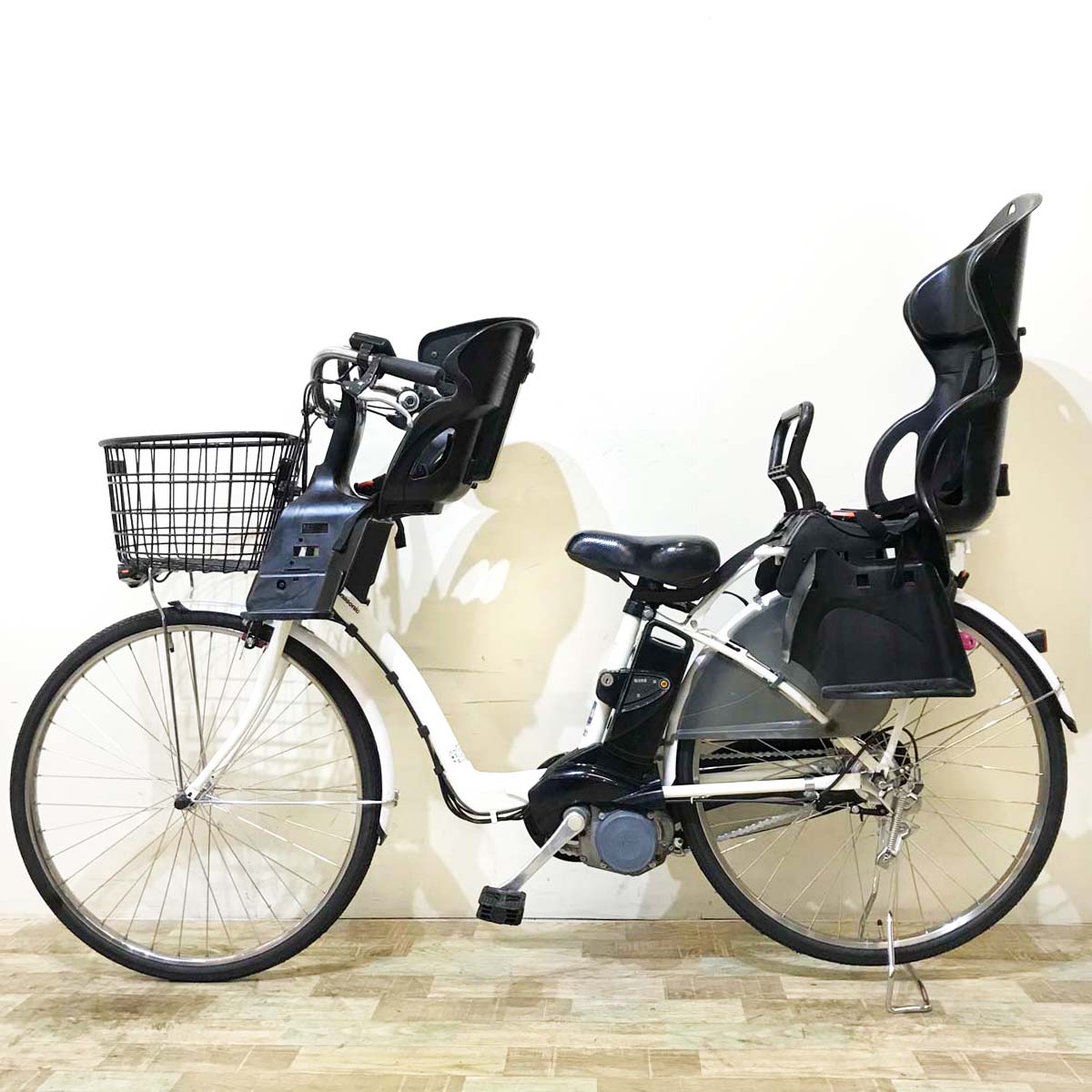 パナソニック ギュット プラス ホワイト 26インチ KW085 【中古車】