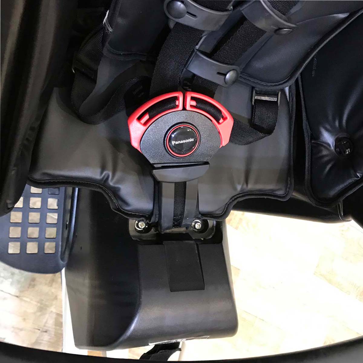 パナソニック ギュット アニーズ DX ホワイト 20インチ KW087【中古車】