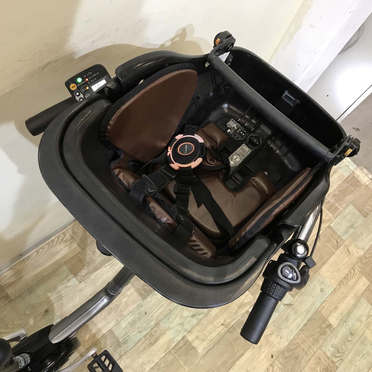 パナソニック ギュット ミニ シルバー 20インチ KW093【中古車】