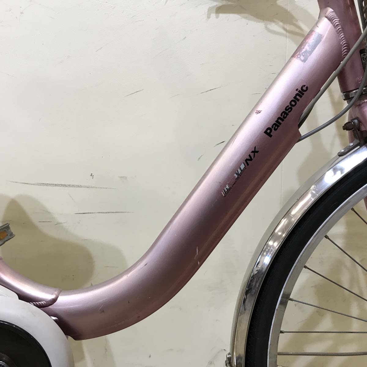【バッテリー・充電器無し】パナソニック ビビ NX ピンク 26インチ KW095 【中古車】