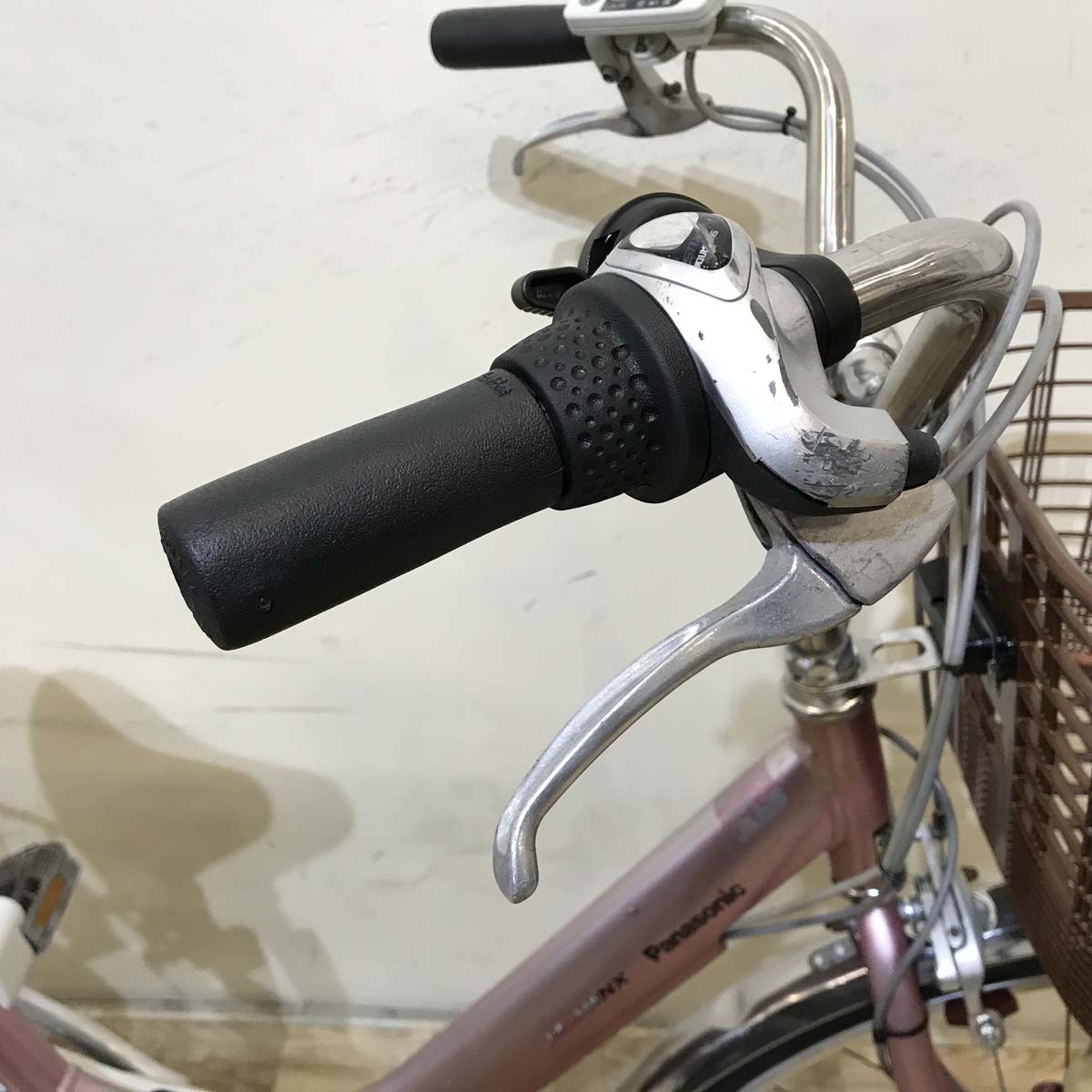 【バッテリー・充電器無し】パナソニック ビビ NX ピンク 26インチ KW095 【中古車】