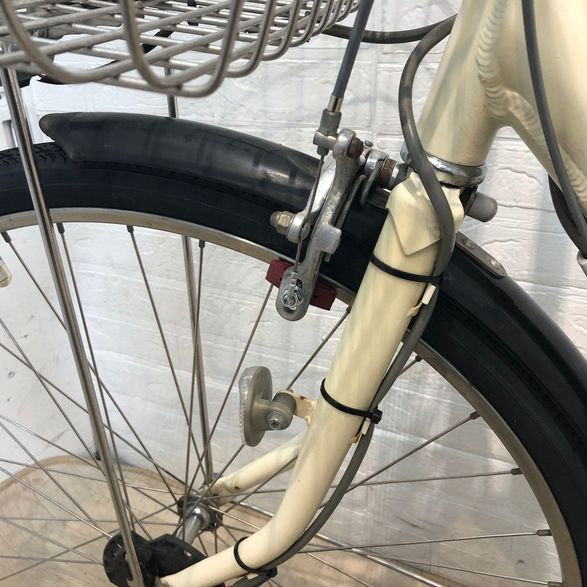 ブリヂストン ボーテ アシスタ アイボリー ホワイト 26インチ YV025【中古車】