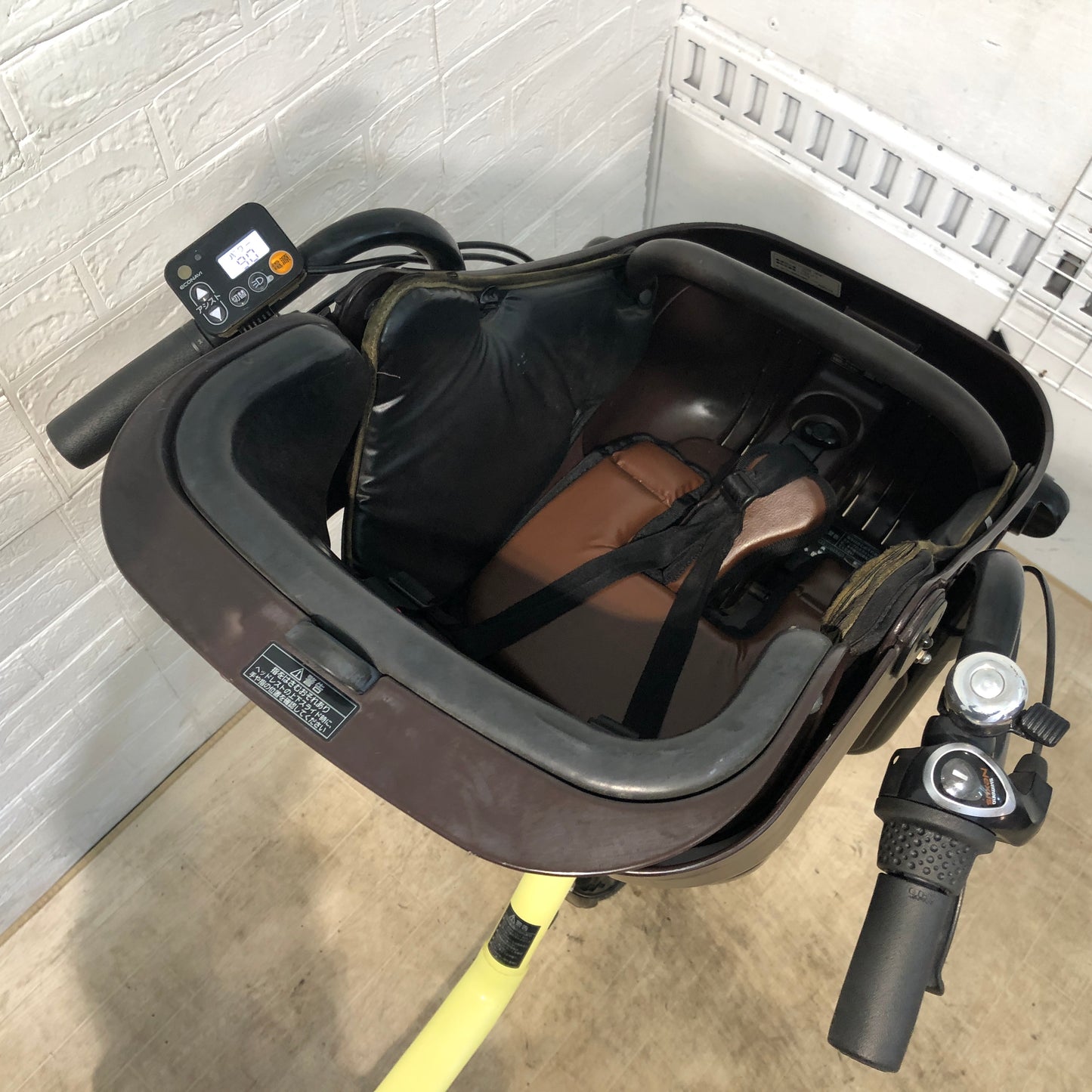 パナソニック ギュット ミニ DX イエロー 20インチ YQ021【中古車】