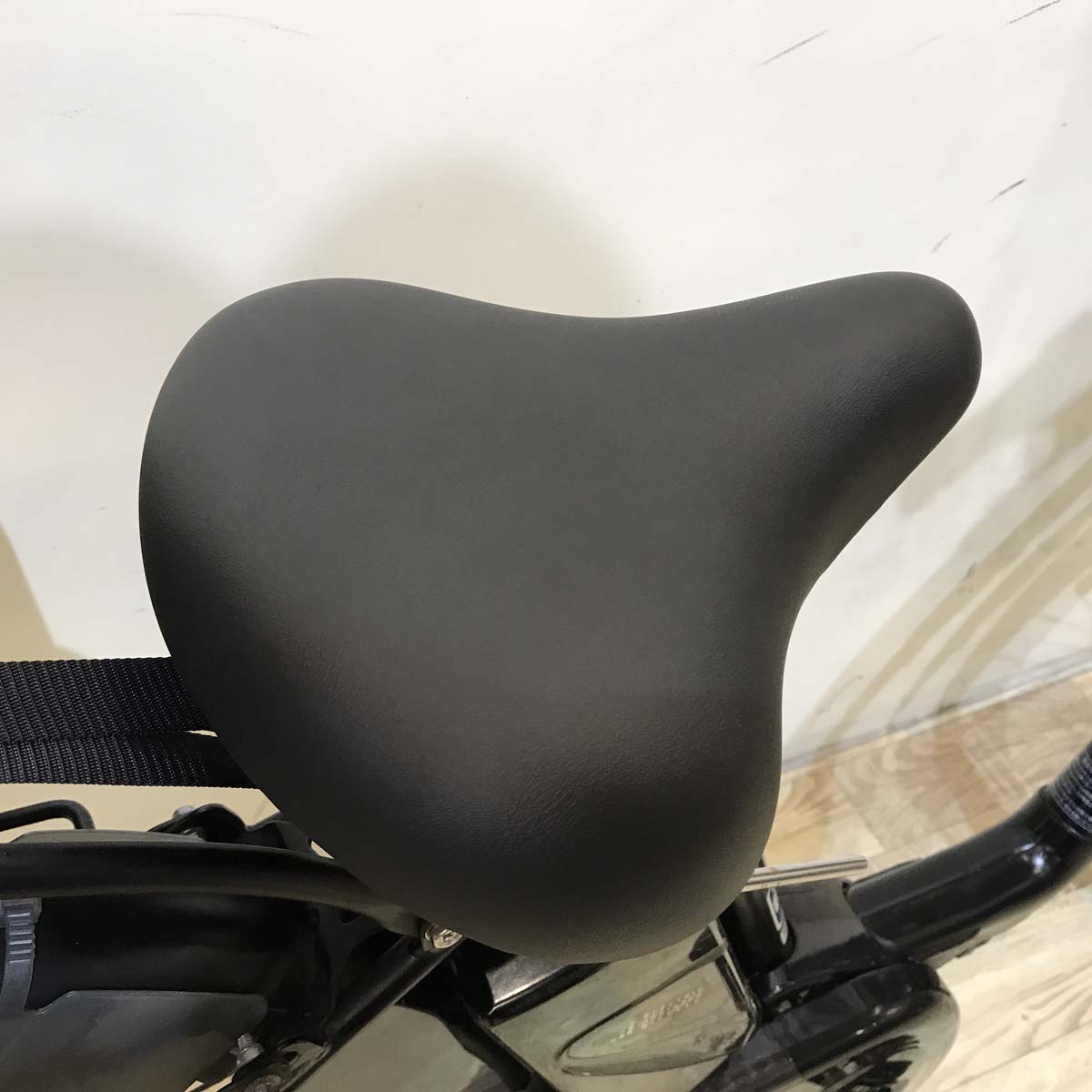 パナソニック ギュット プラス ブラック 26インチ KW098【中古車】