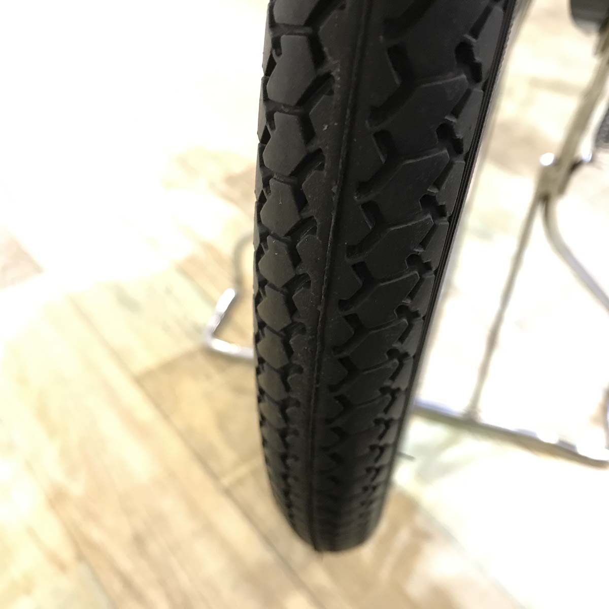 パナソニック ギュット プラス ブラック 26インチ KW098【中古車】