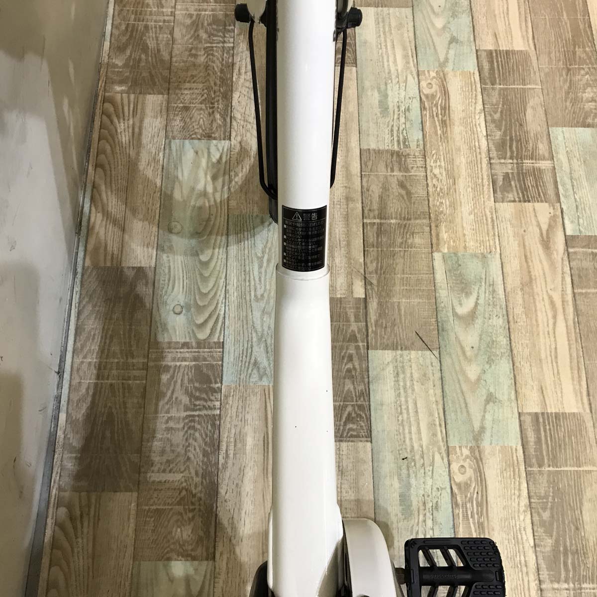 パナソニック ギュット ミニ DX ホワイト 20インチ KW100【中古車】