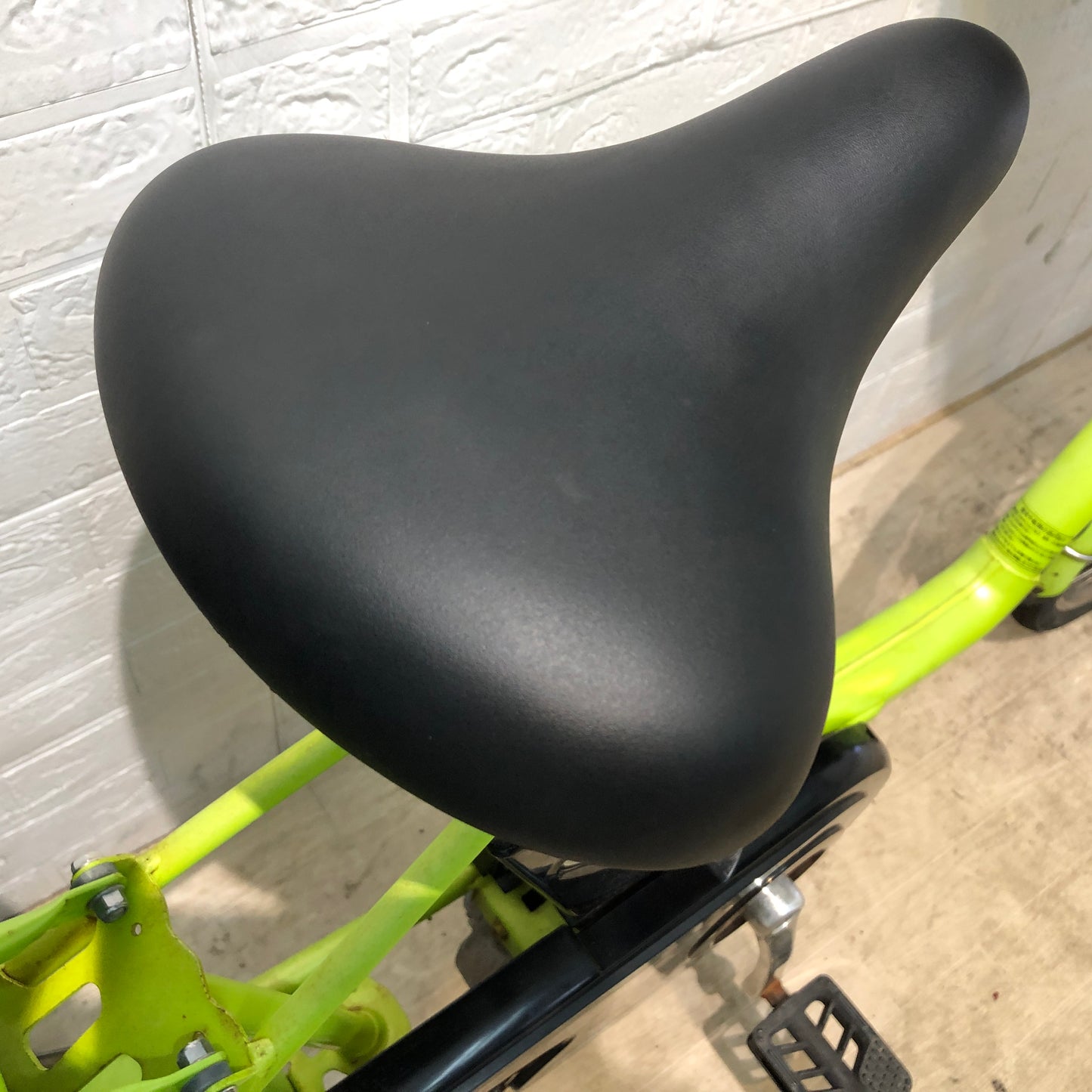 パナソニック ギュット ミニ グリーン 20インチ YQ024【中古車】
