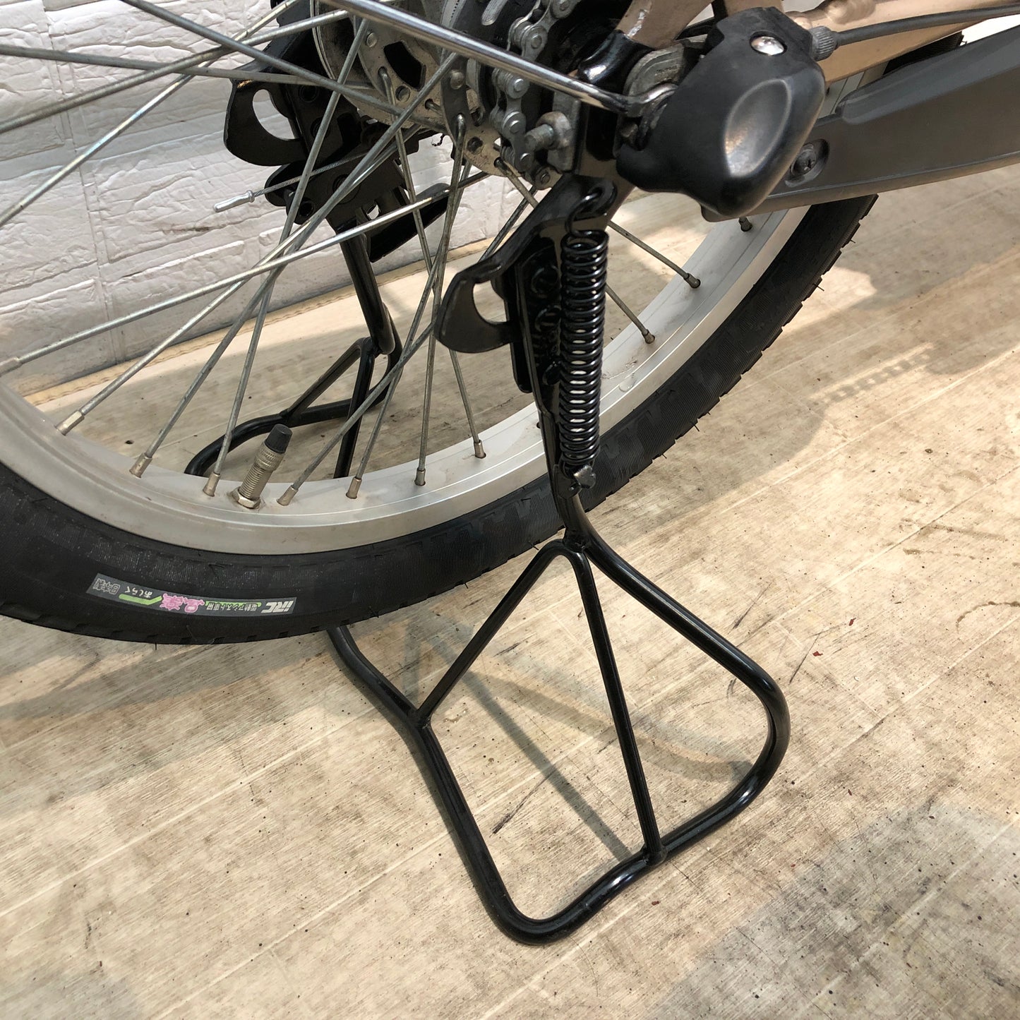 ブリヂストン アンジェリーノ プティット e ゴールド20インチ YQ026【中古車】