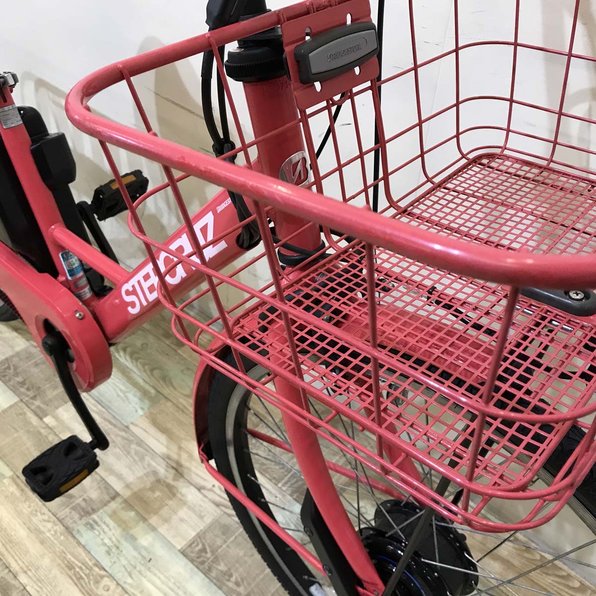 ブリヂストン ステップクルーズ e ピンク 26インチ KW106【中古車】