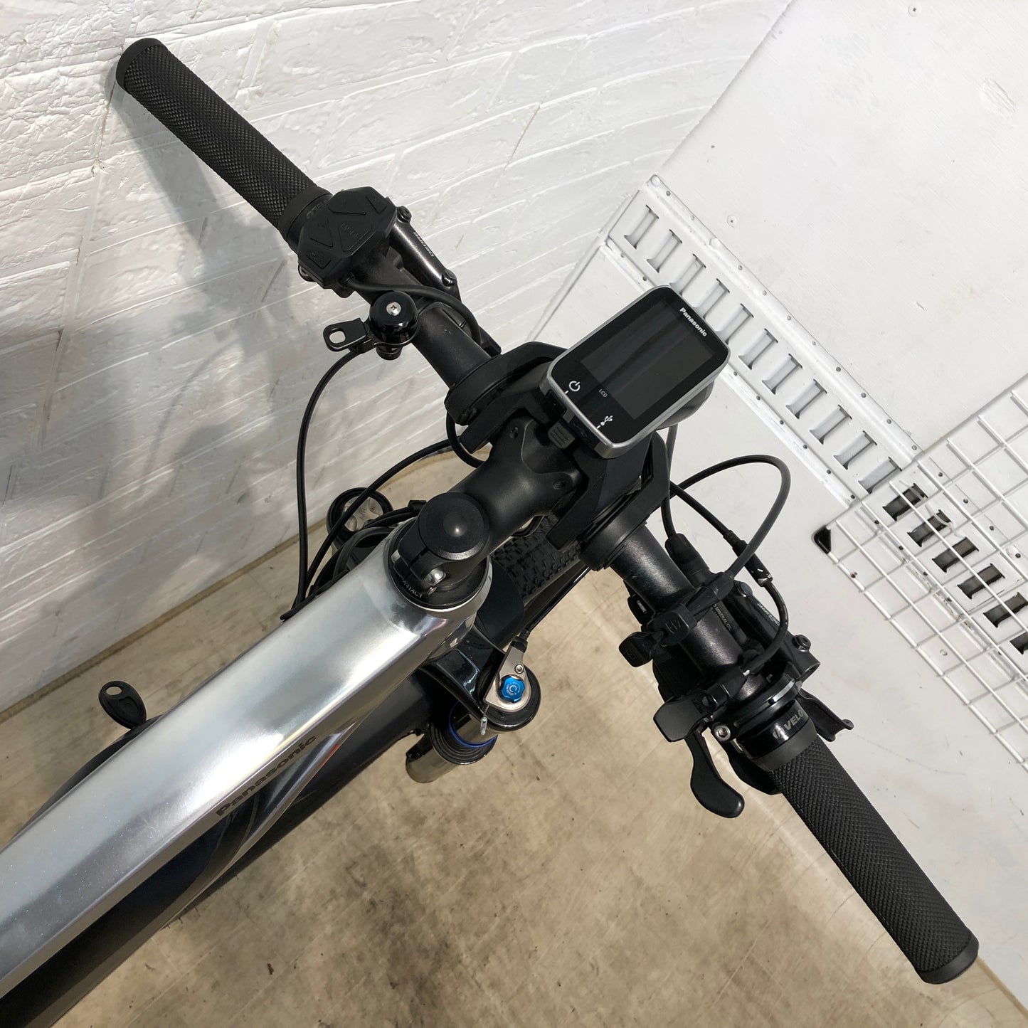 パナソニック XM-D2 V EWMD242 シルバー 27.5インチ SR367Y e-MTB e-bike 【中古車】