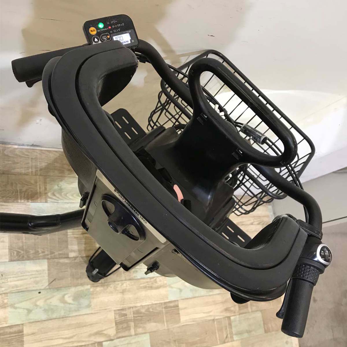 パナソニック ギュット アニーズ ブラック 20インチ KW112【中古車】