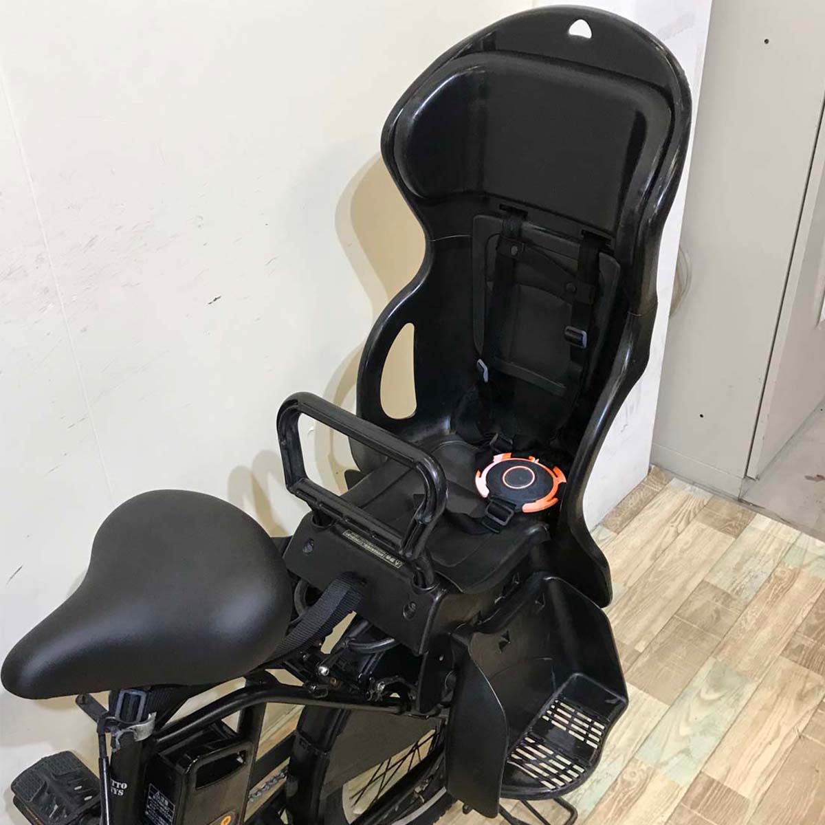 パナソニック ギュット アニーズ ブラック 20インチ KW112【中古車】