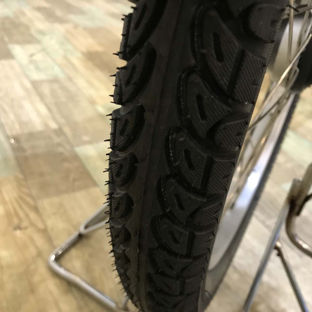 パナソニック ギュット ミニ DX ホワイト 20インチ KW116【中古車】