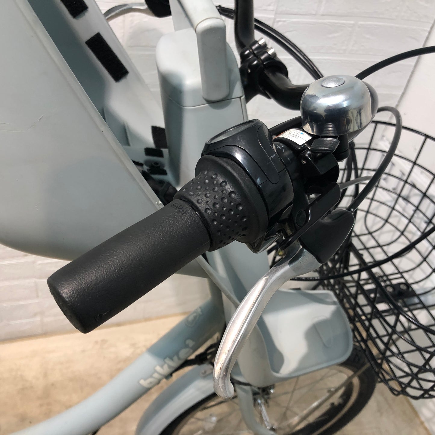 ブリヂストン bikke 2 e ビッケ ツー イー グレー 20インチ YQ036 【中古車】