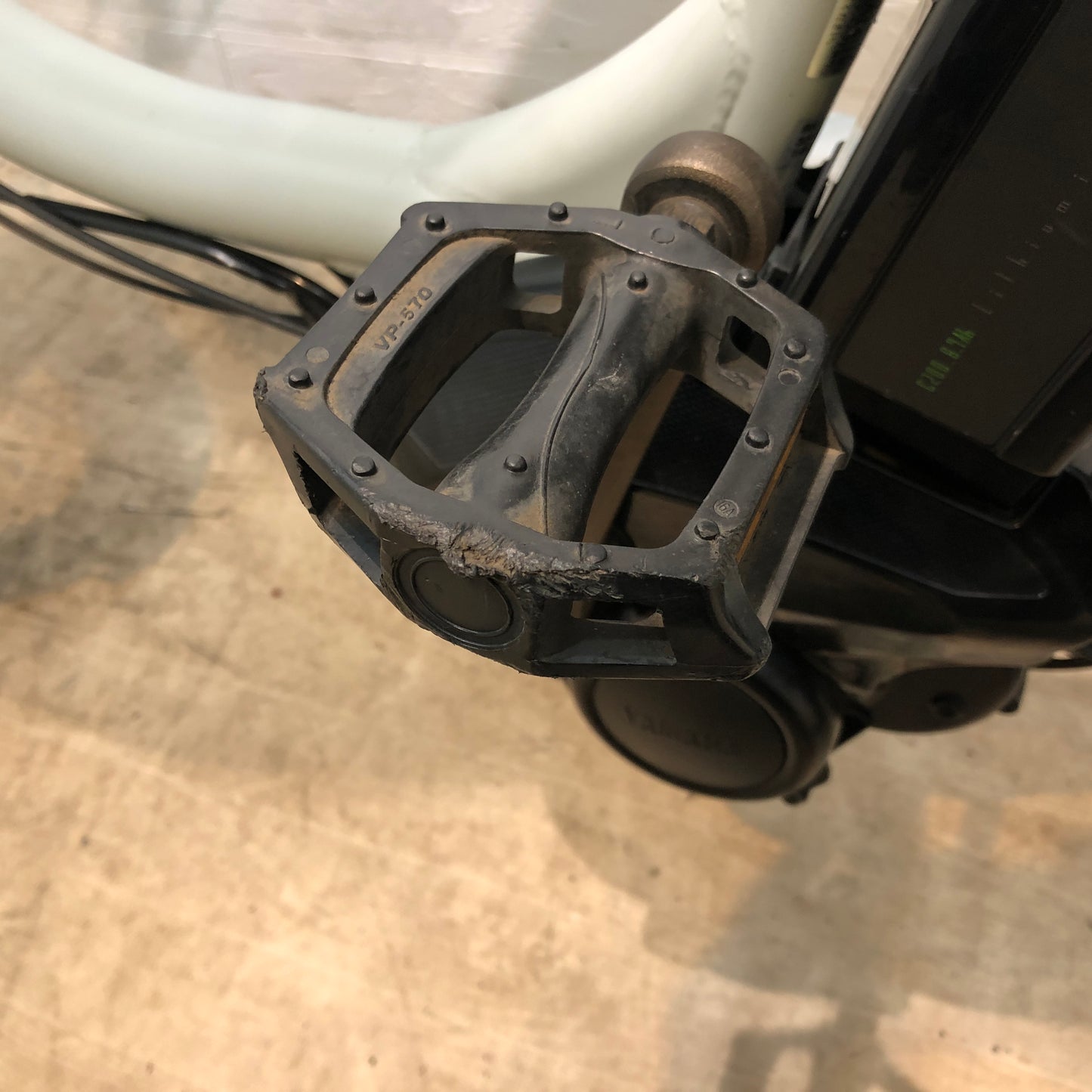 ブリヂストン bikke 2 e ビッケ ツー イー グレー 20インチ YQ036 【中古車】