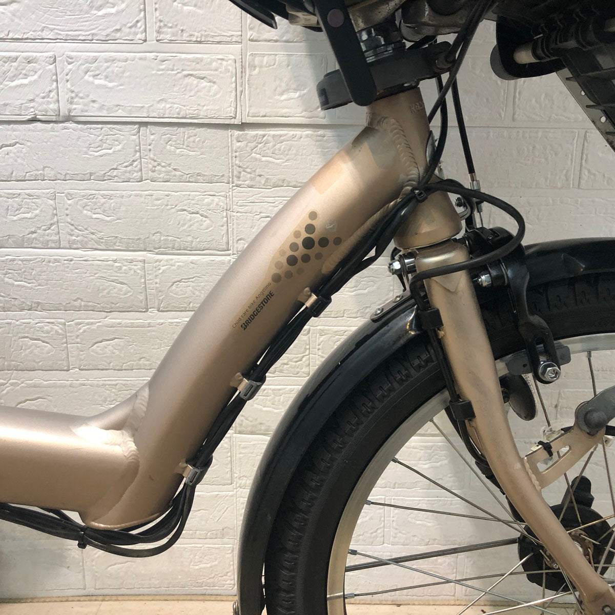 新品バッテリー ブリヂストン アンジェリーノ プティット POSH ゴールド 20インチ YV055【中古車】