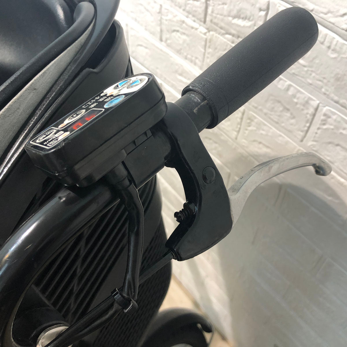 新品バッテリー ブリヂストン アンジェリーノ プティット POSH ゴールド 20インチ YV055【中古車】