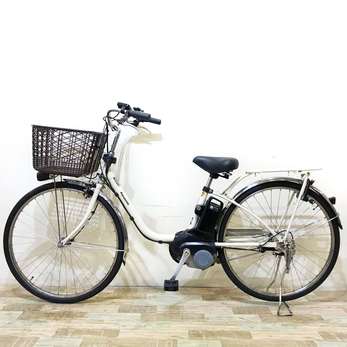 パナソニック ビビ DX アイボリー ホワイト 26インチ KW122 【中古車】