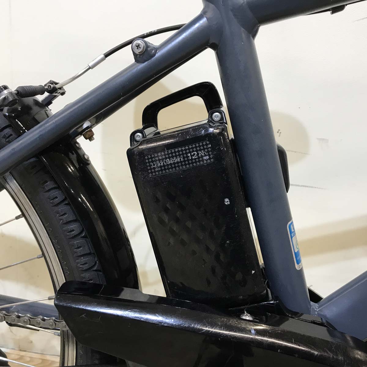 パナソニック ハリヤ グレー 26インチ KX004【中古車】