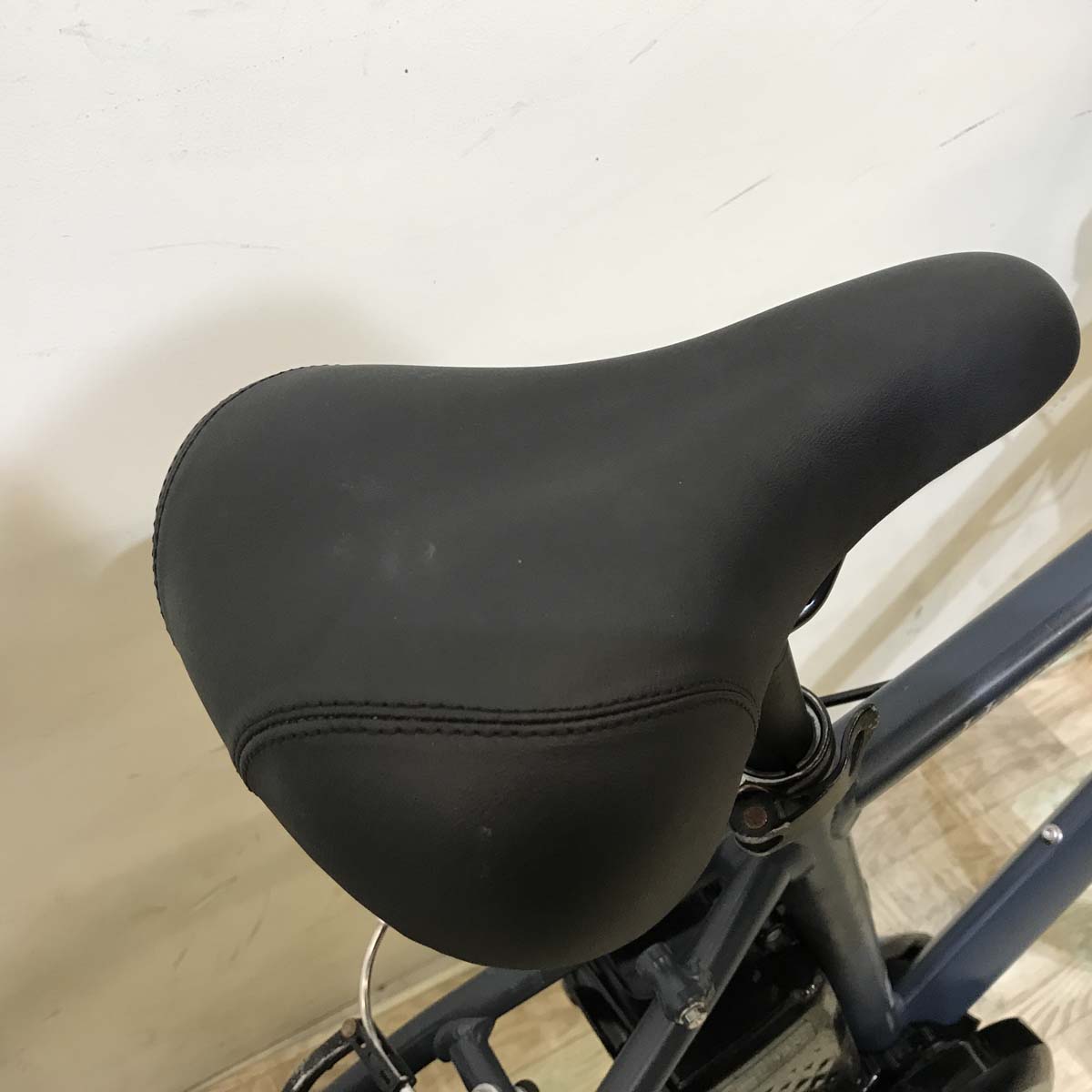 パナソニック ハリヤ グレー 26インチ KX004【中古車】