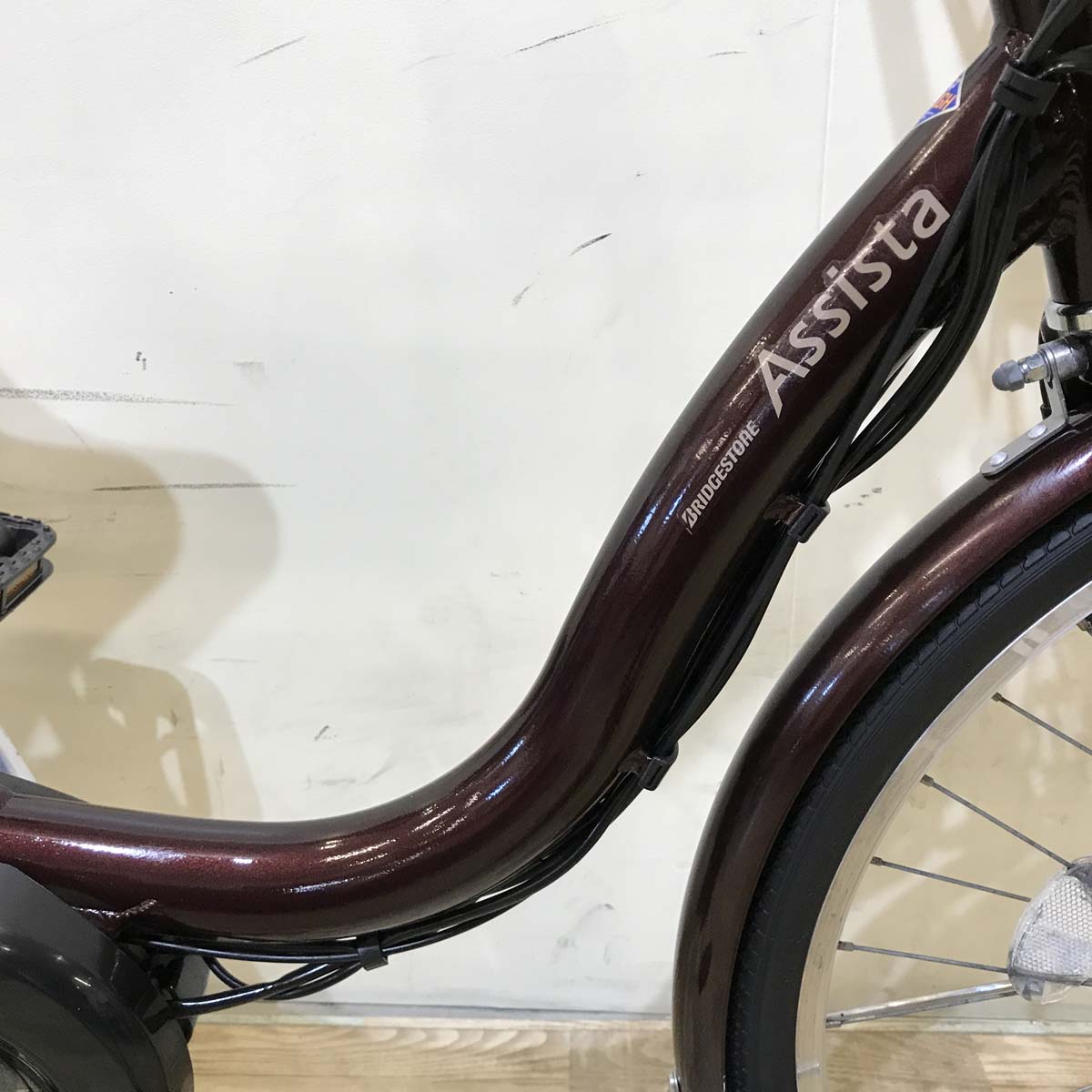 ブリヂストン アシスタファイン ブラウン 24インチ KX009 【中古車】