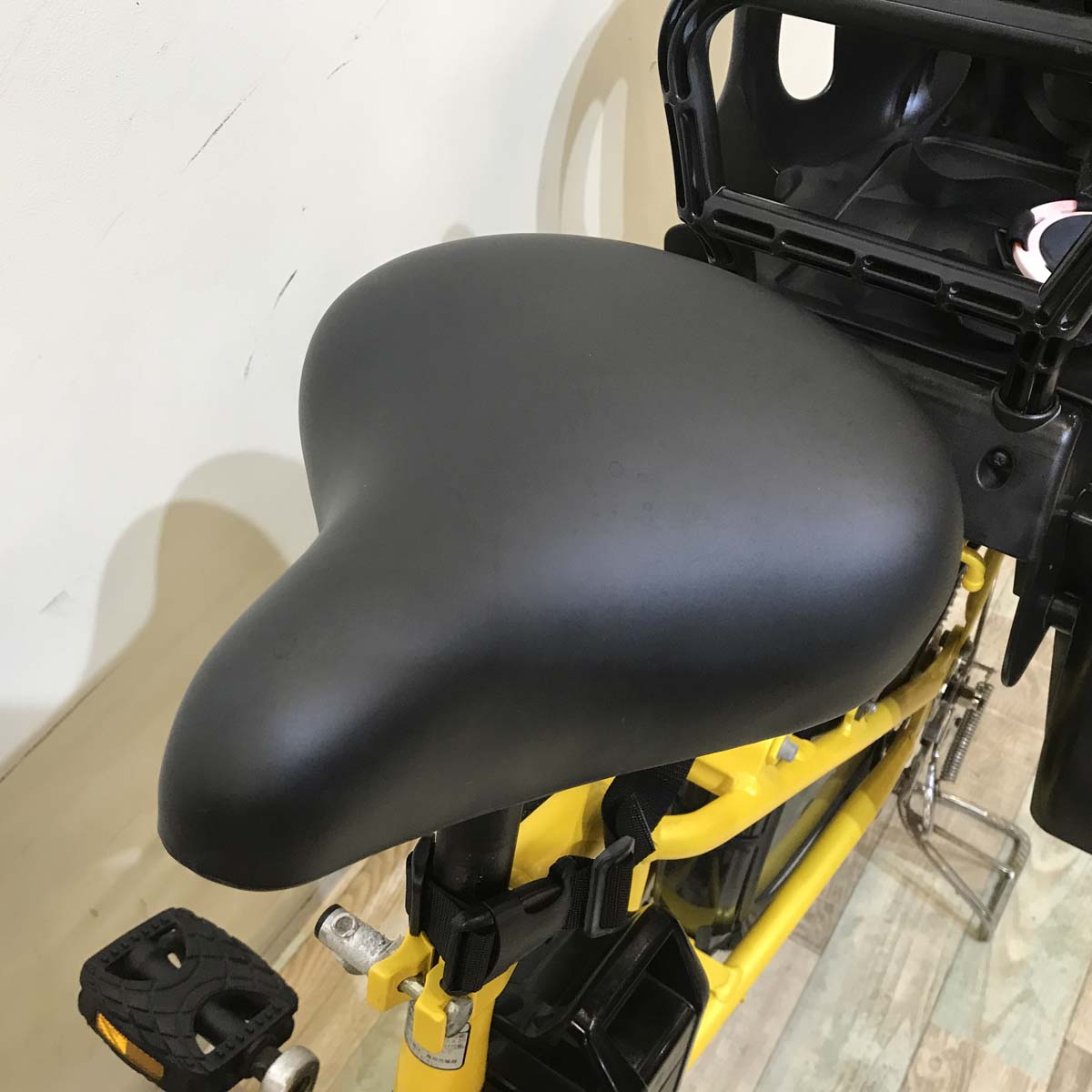ブリヂストン アンジェリーノ プティット e イエロー 20インチ KS087【中古車】