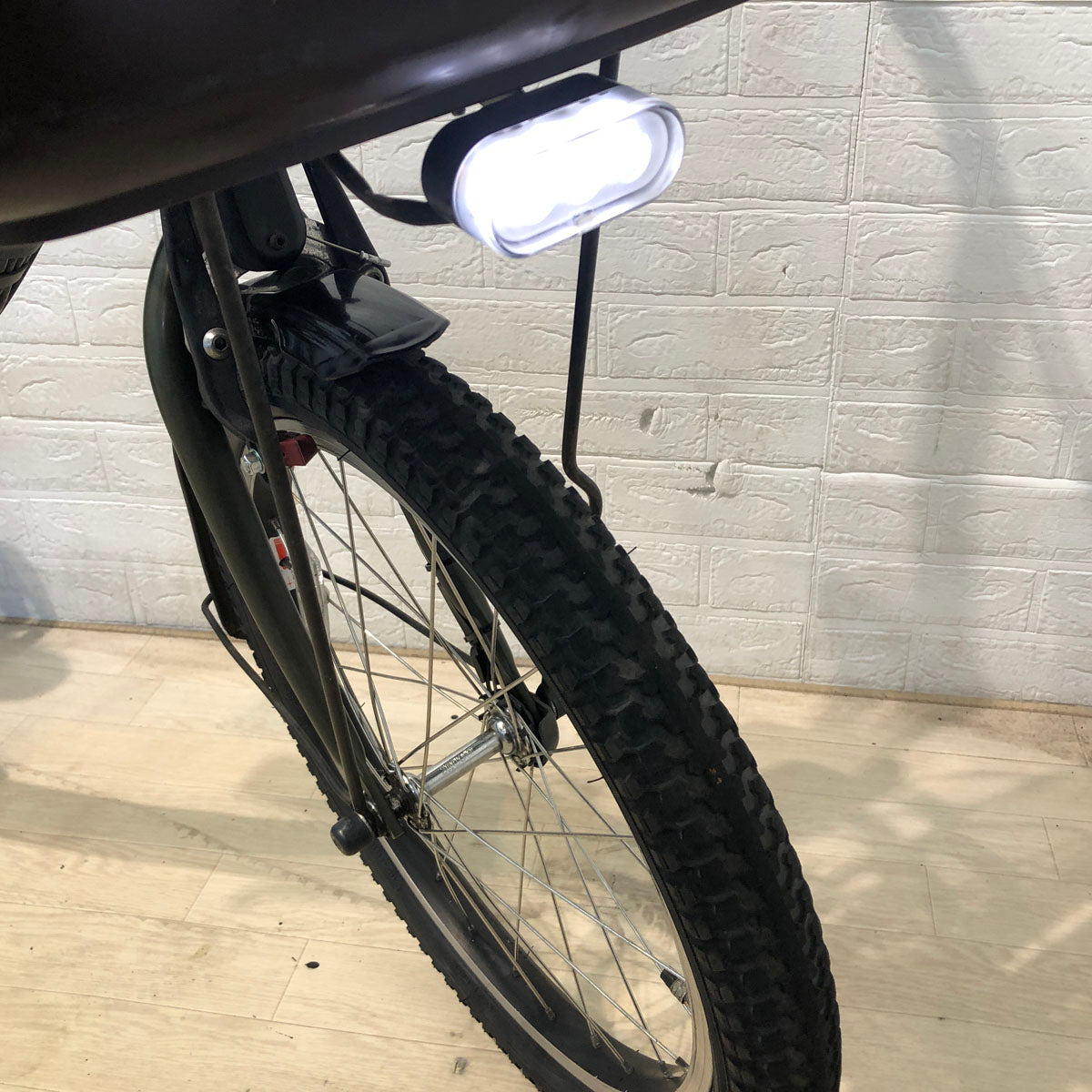 ブリヂストン アシスタ C STD 20インチ カーキ YD006 【中古車】