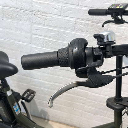 ブリヂストン アシスタ C STD 20インチ カーキ YD006 【中古車】