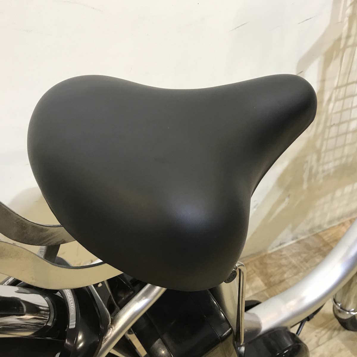 中古電動自転車 ブリヂストン アシスタビジネス シルバー 26インチ KG086