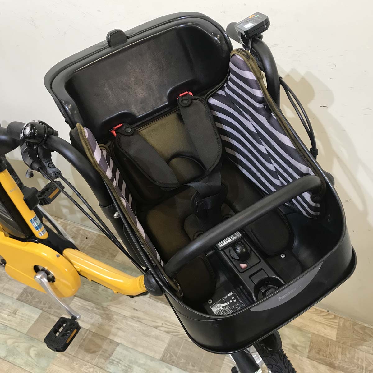 パナソニック ギュット ミニ DX イエロー 20インチ KS093【中古車】
