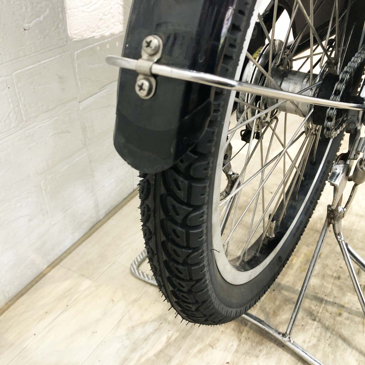 ブリヂストン アンジェリーノプティットe ブラック 20インチ YI009 【中古車】