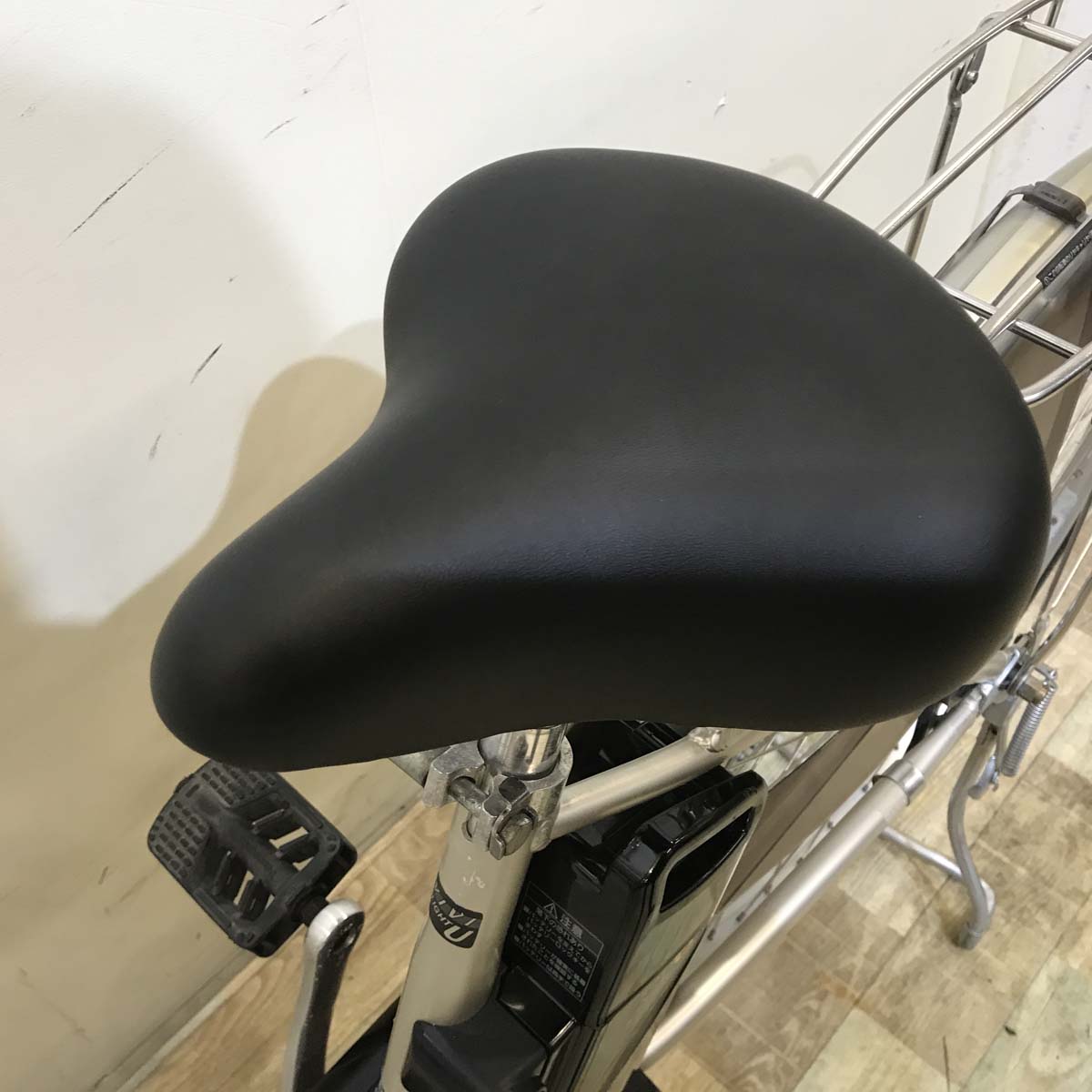 中古電動自転車 パナソニック ビビ ライト U ウォームシルバー 26インチ KB082 