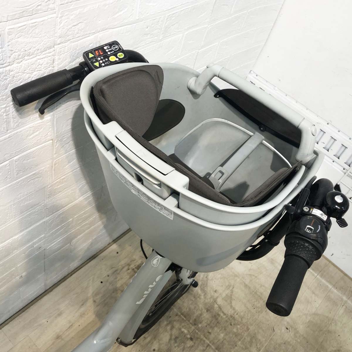 ブリヂストン ビッケポーラー グレー 20インチ YI010 【中古車】