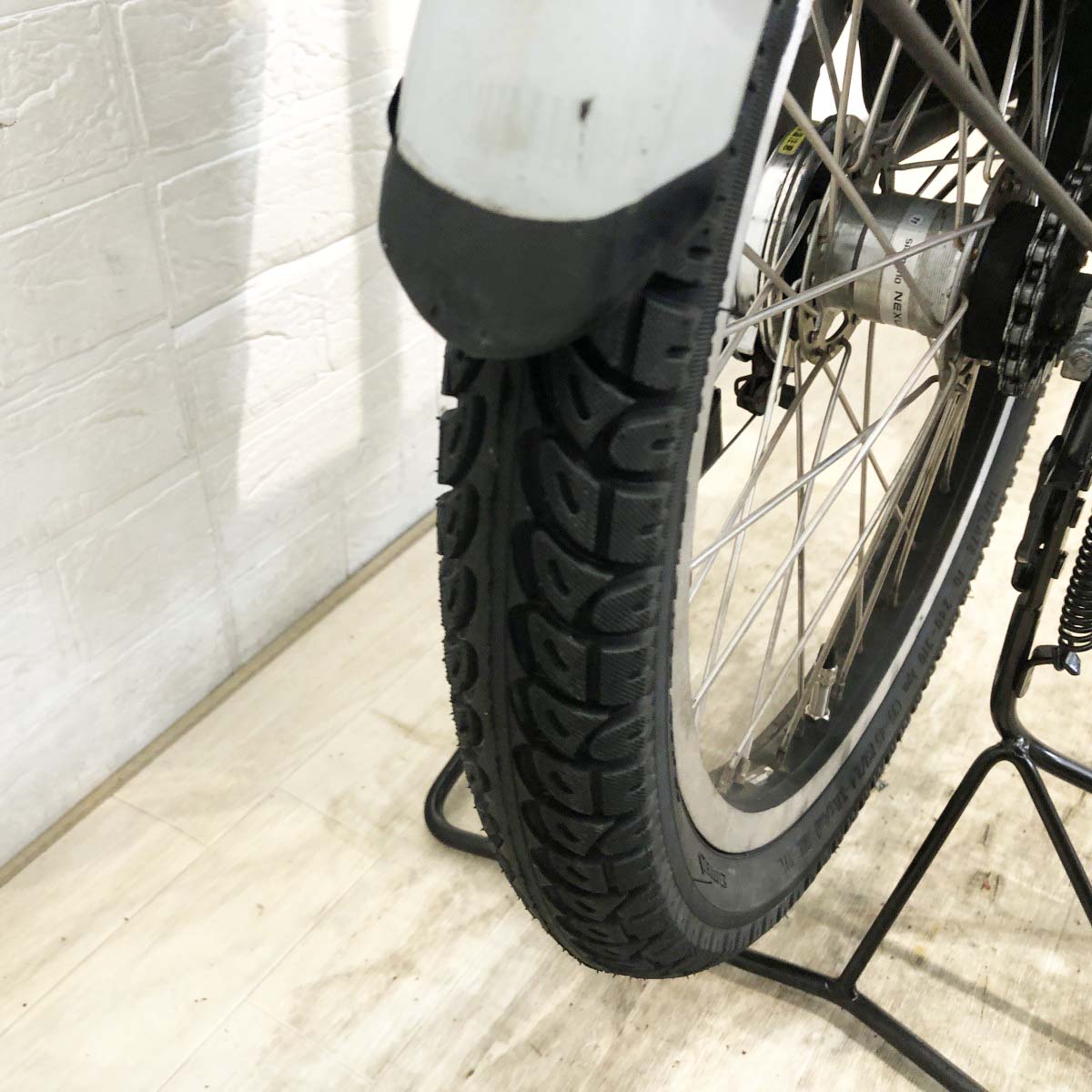 ブリヂストン ビッケポーラー グレー 20インチ YI010 【中古車】