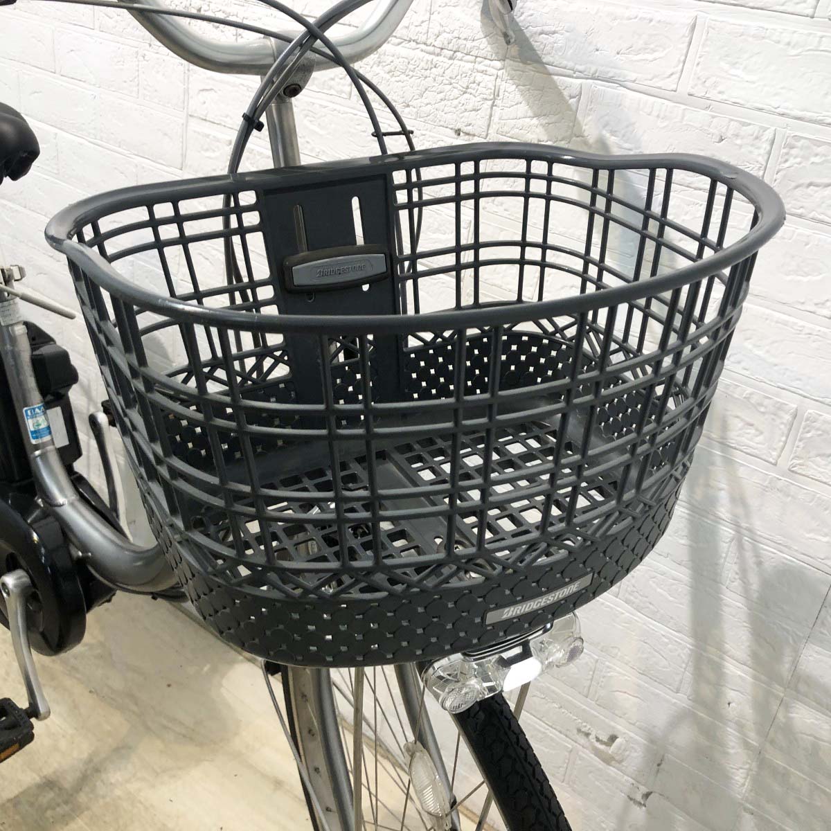 ブリヂストン アシスタDX シルバー 26インチ YI011 【中古車】