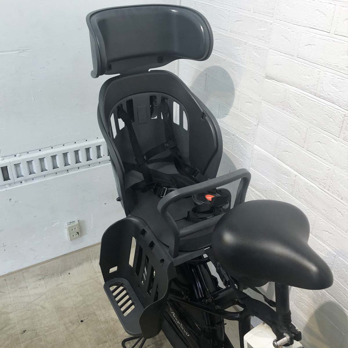 ブリヂストン アンジェリーノプティットe ブラック 20インチ YI014 【中古車】