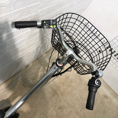 ブリヂストン アシスタ U DX シルバー 26インチ SR326Y【中古車】
