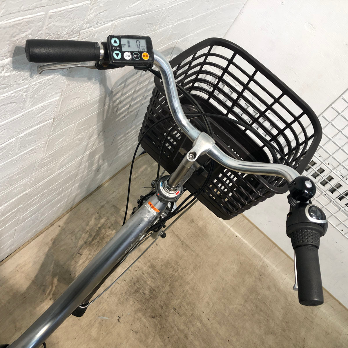 ☆新品　PAS CHEER　ピュアシルバー　在庫あり 中古電動自転車 ヤマハ PAS Cheer パス チア シルバー 26インチ YC061