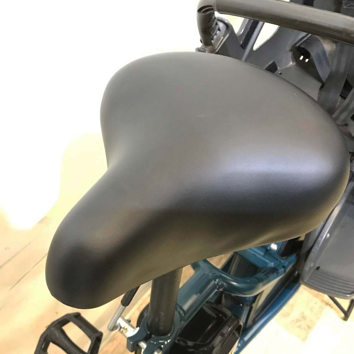 ブリヂストン ビッケグリ グリーン 24×20インチ KG098 【中古車】