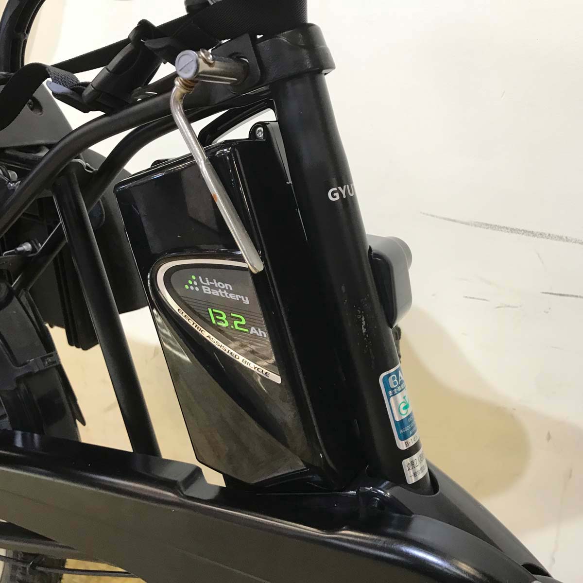 パナソニック ギュット ミニ DX ブラック 20インチ KB101【中古車】