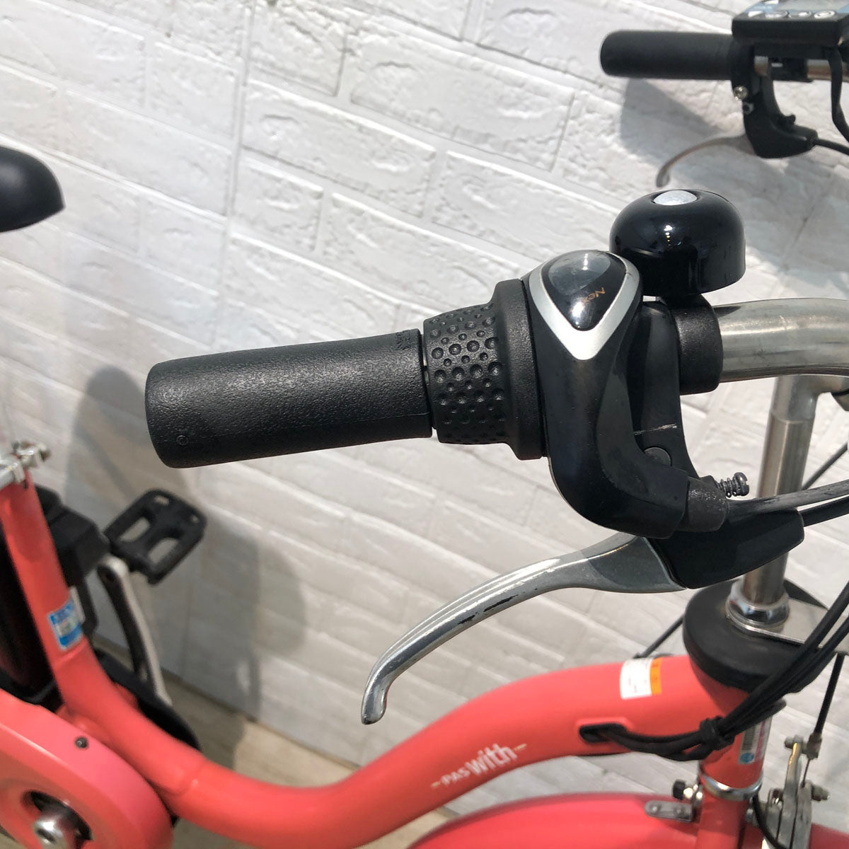 ヤマハ PAS With DX パス ウィズ DX コーラルレッド 26インチ YV100 【中古車】