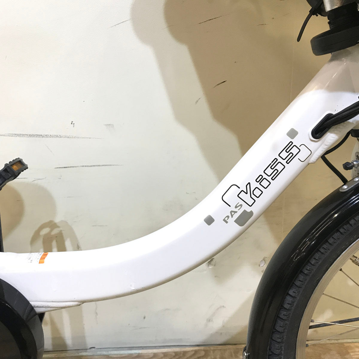 中古電動自転車 ヤマハ PAS Kiss mini un パス キッス アンホワイト 20