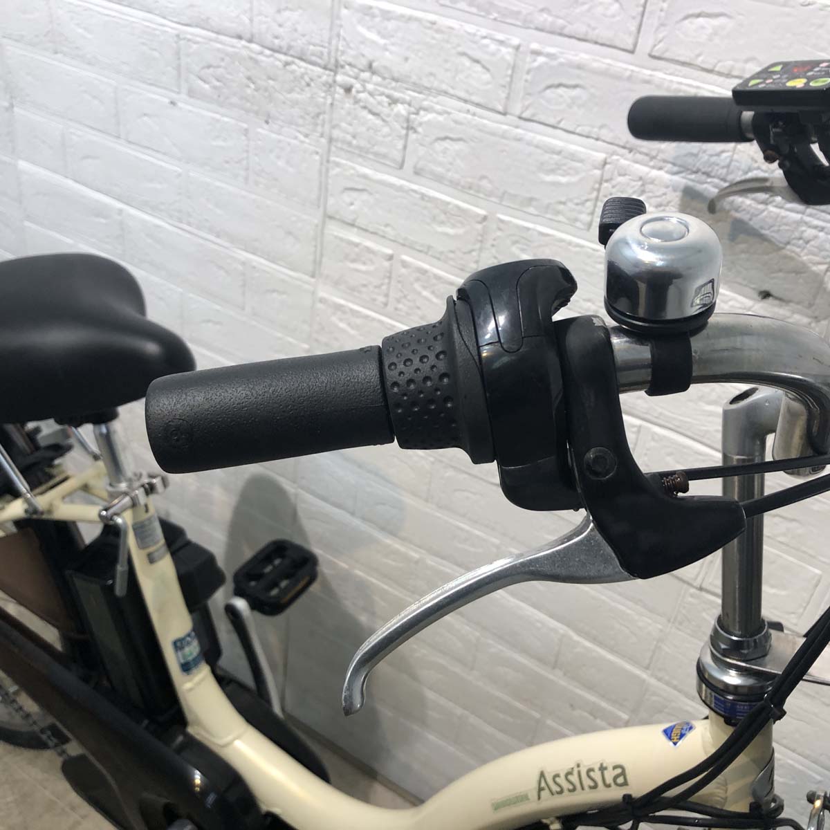 中古電動自転車 ブリヂストン アシスタ ロイヤル アイボリー 26インチ YD028 