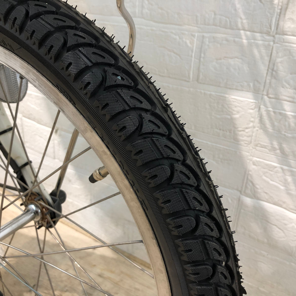 ブリヂストン bikke 2 e ビッケ ツー イー ホワイト 20インチ YQ089 【中古車】