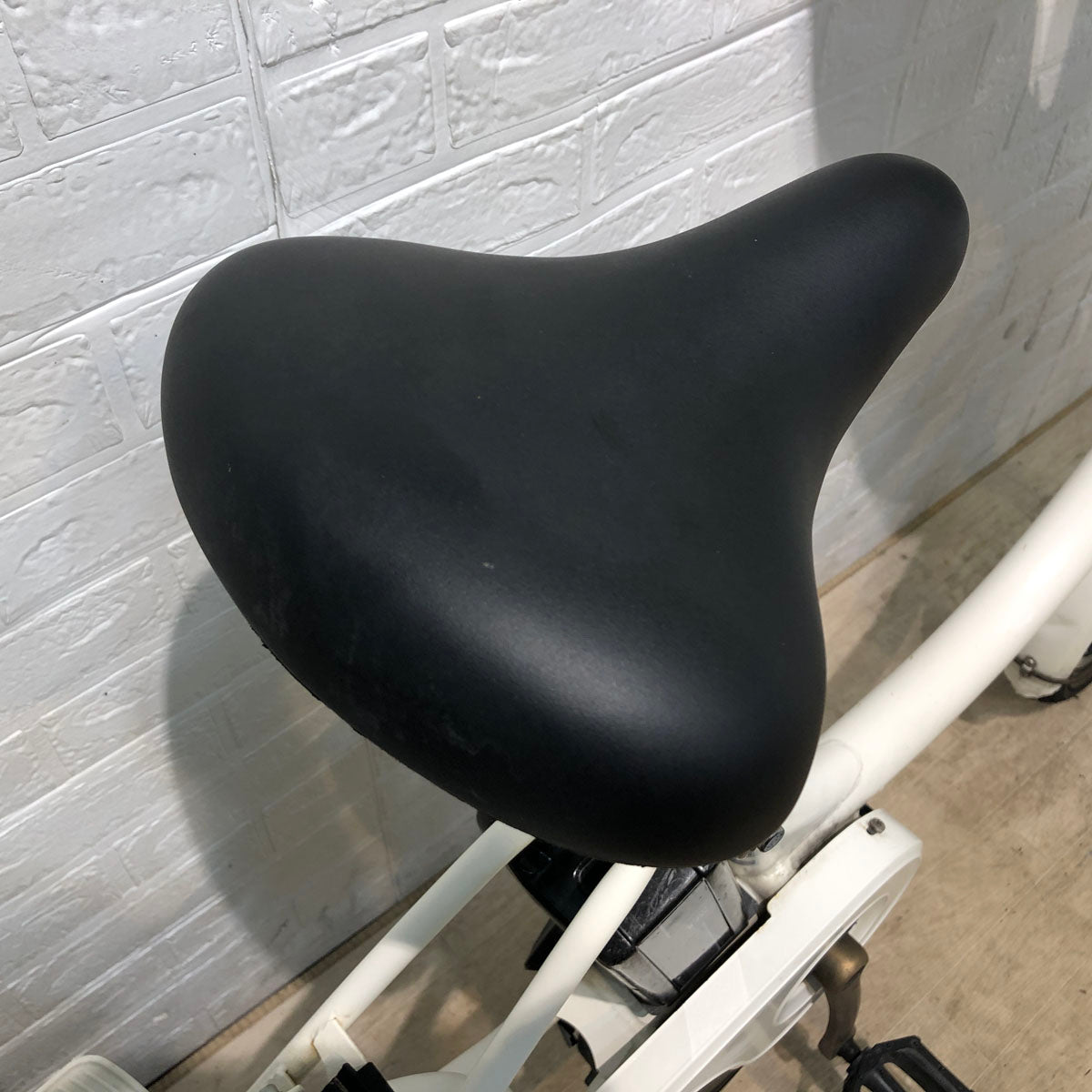 ブリヂストン bikke 2 e ビッケ ツー イー ホワイト 20インチ YQ089 【中古車】